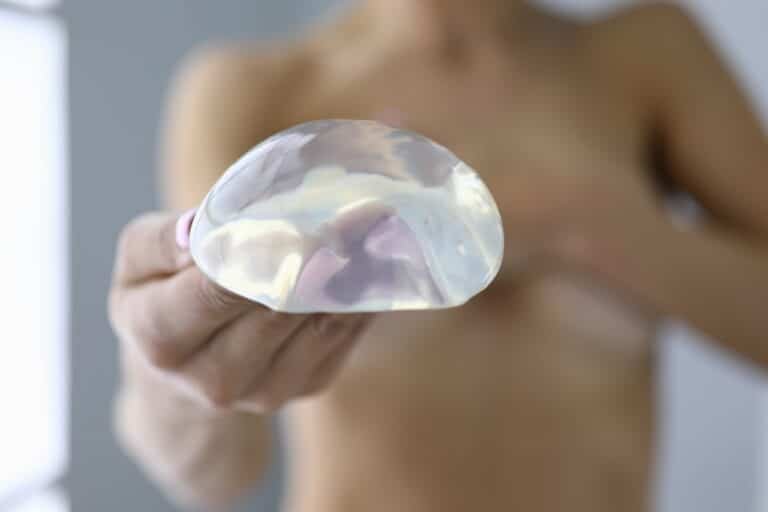 What You Didn’t Know About Breast Implants & Breast Implant Illness